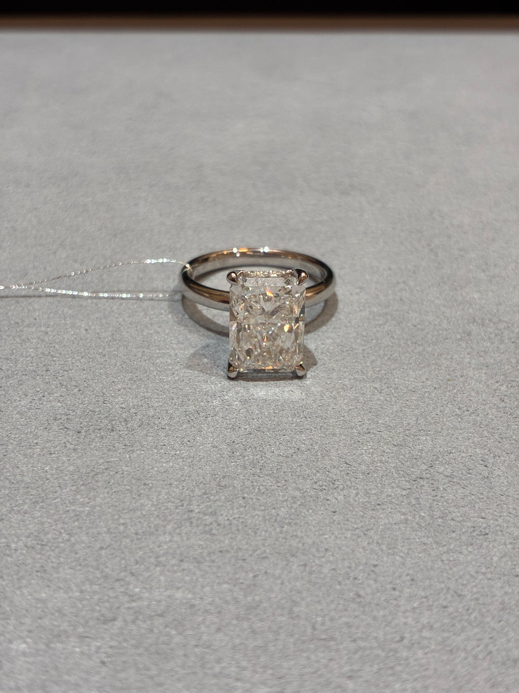 Deposit for Karry216,Solitaire Ring Radiant 5.02ct D VVS2 side stone 0.157ct