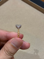 For Towns,Three stones Ring,Two tones,18 K Gold,Main stone 3.06ct D VVS2,side stone 0,65ct/10p