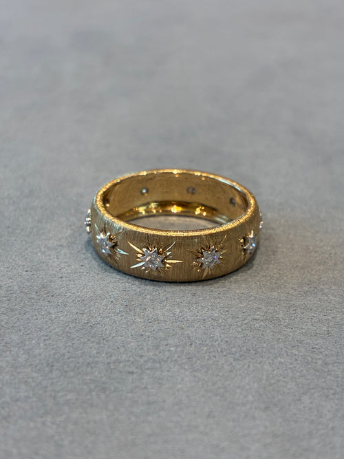 Band 14K Yellow Gold Side Stone 0.125ct/10p
