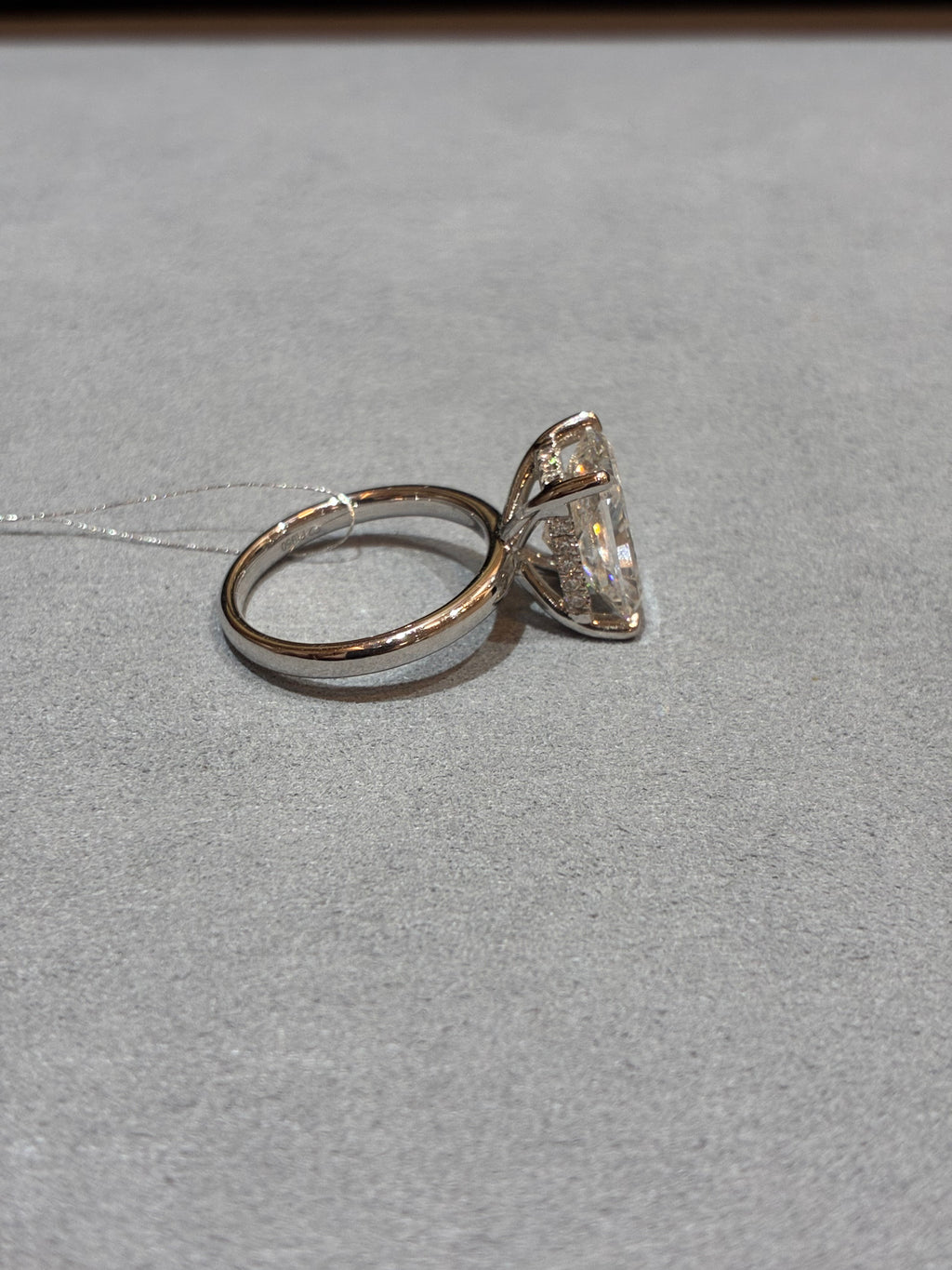 Deposit for Karry216,Solitaire Ring Radiant 5.02ct D VVS2 side stone 0.157ct
