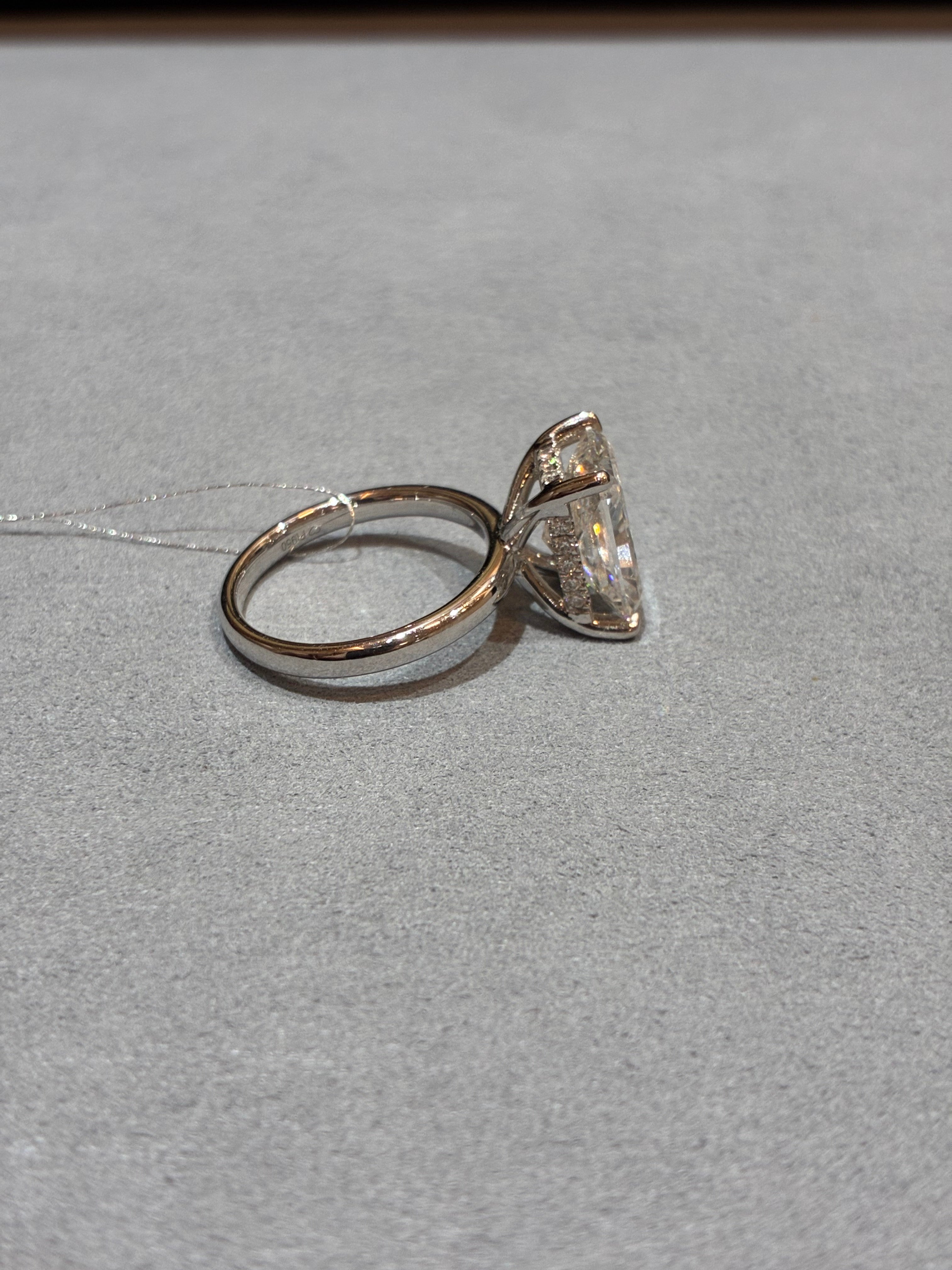 Deposit for Karry216,Solitaire Ring Radiant 5.02ct D VVS2 side stone 0.157ct