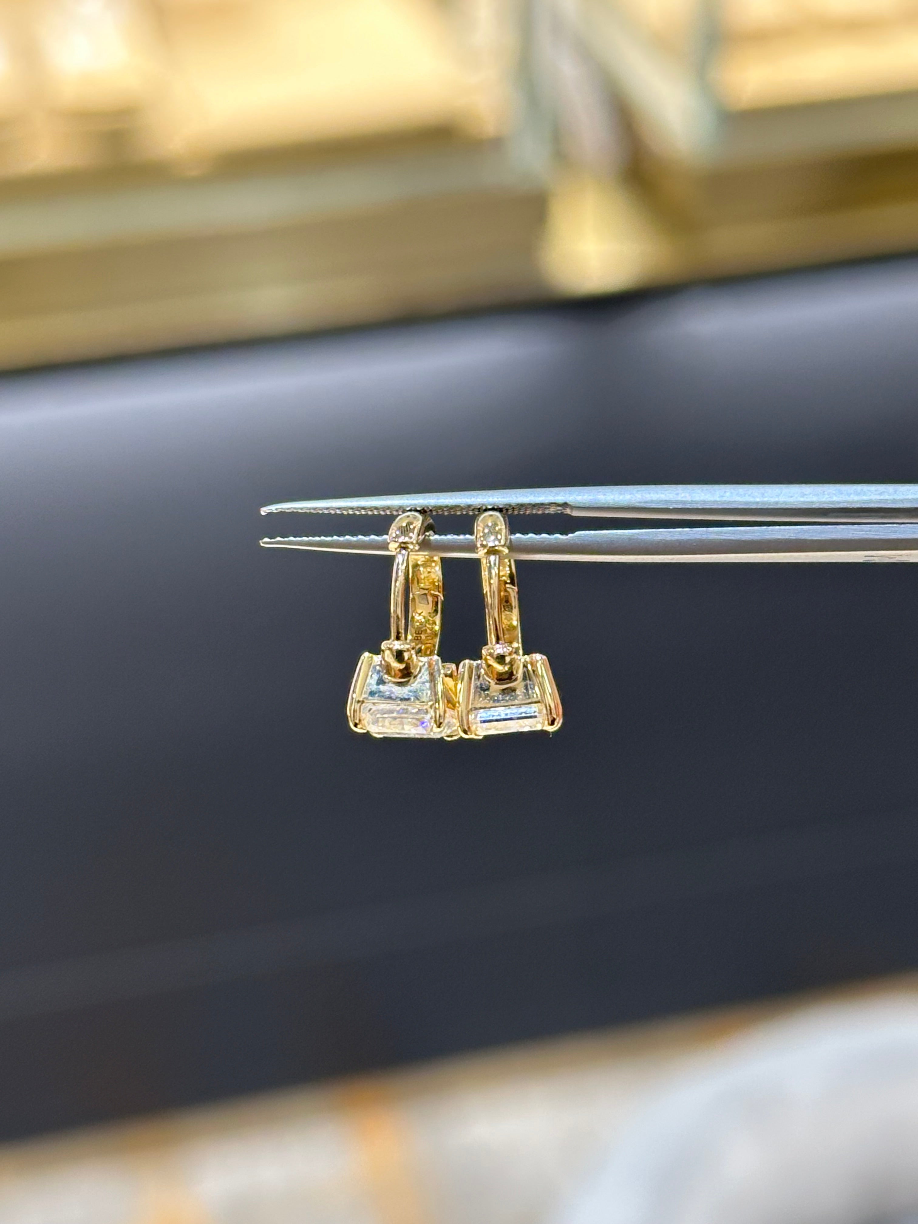 For Lisa，A set of Huggie,Princess cut 2.48ct/2p,14K