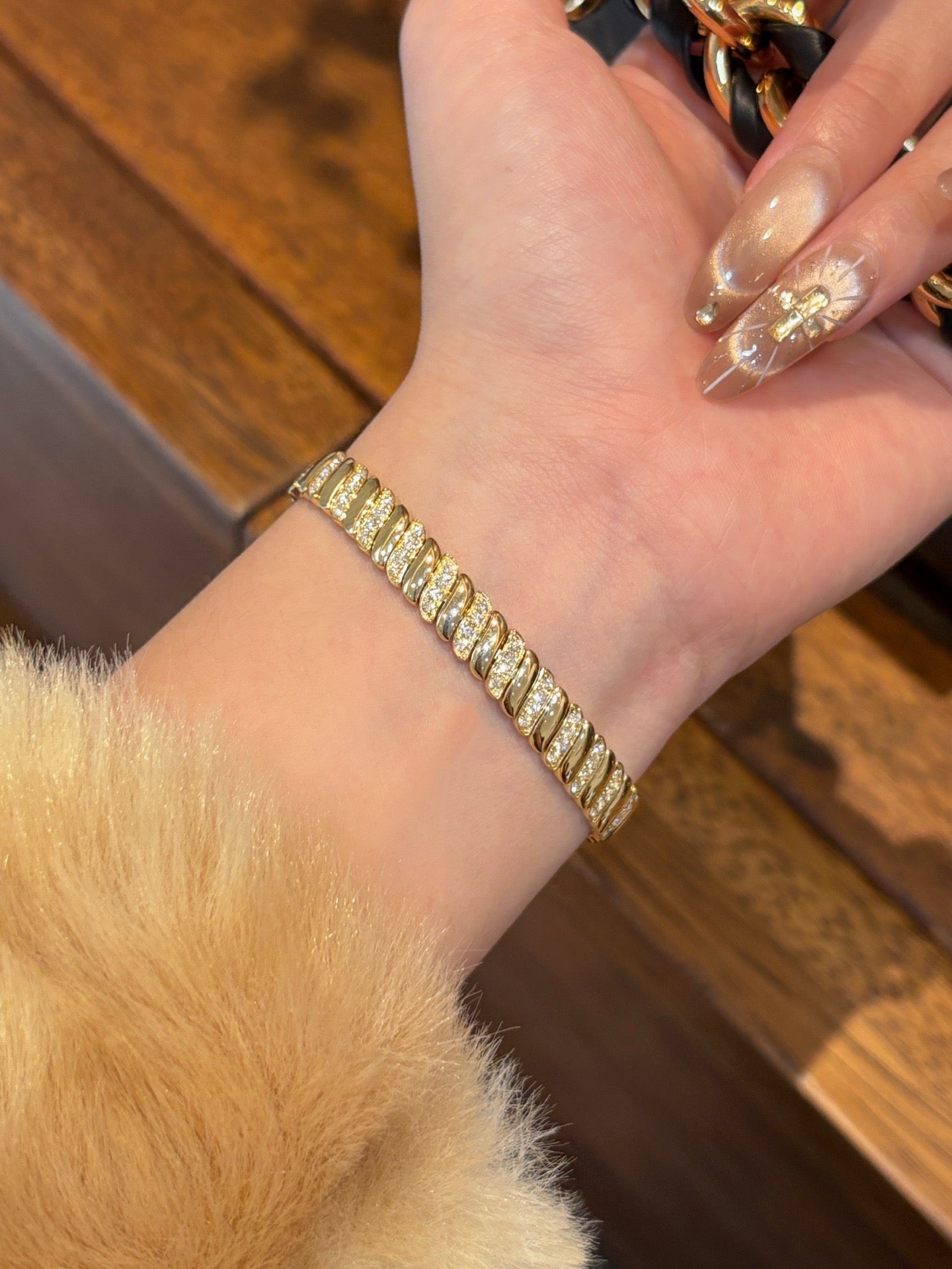 Twist-O-Flex Diamond Bracelet ｜ Side Stone1.776ct/116p ｜ 14K Yellow Gold