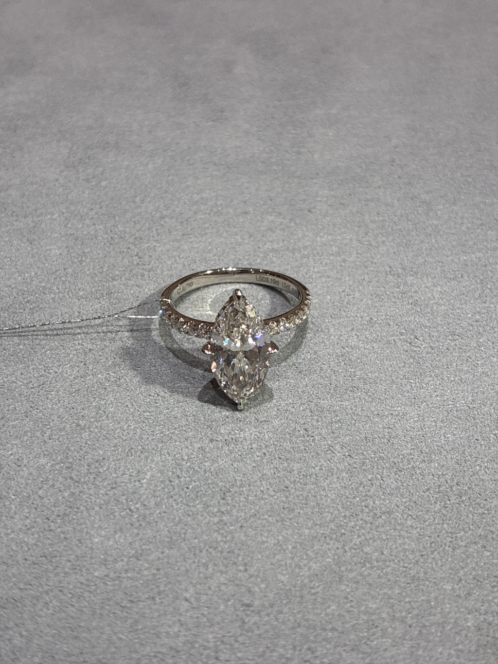 Deposit For Anthony,Ring 18K gold ,main stone Marquise 3.1ct D VVS2 side stone 0.455ct