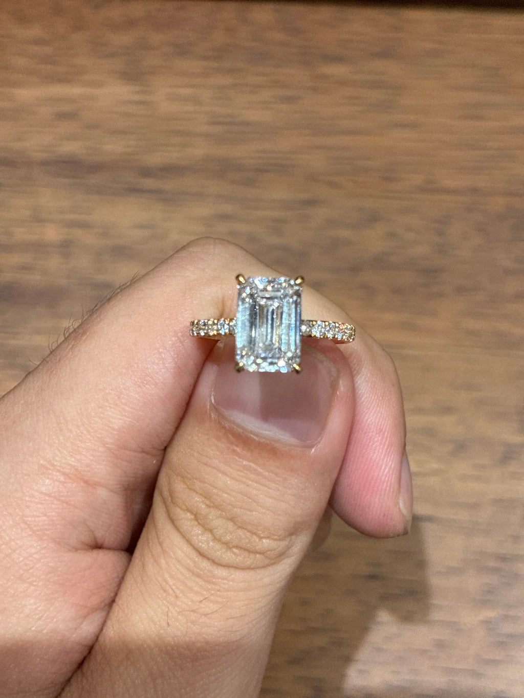 Customize for Lily,14K yellow gold,emerald 3ct E VVS2,hidden halo with plain band