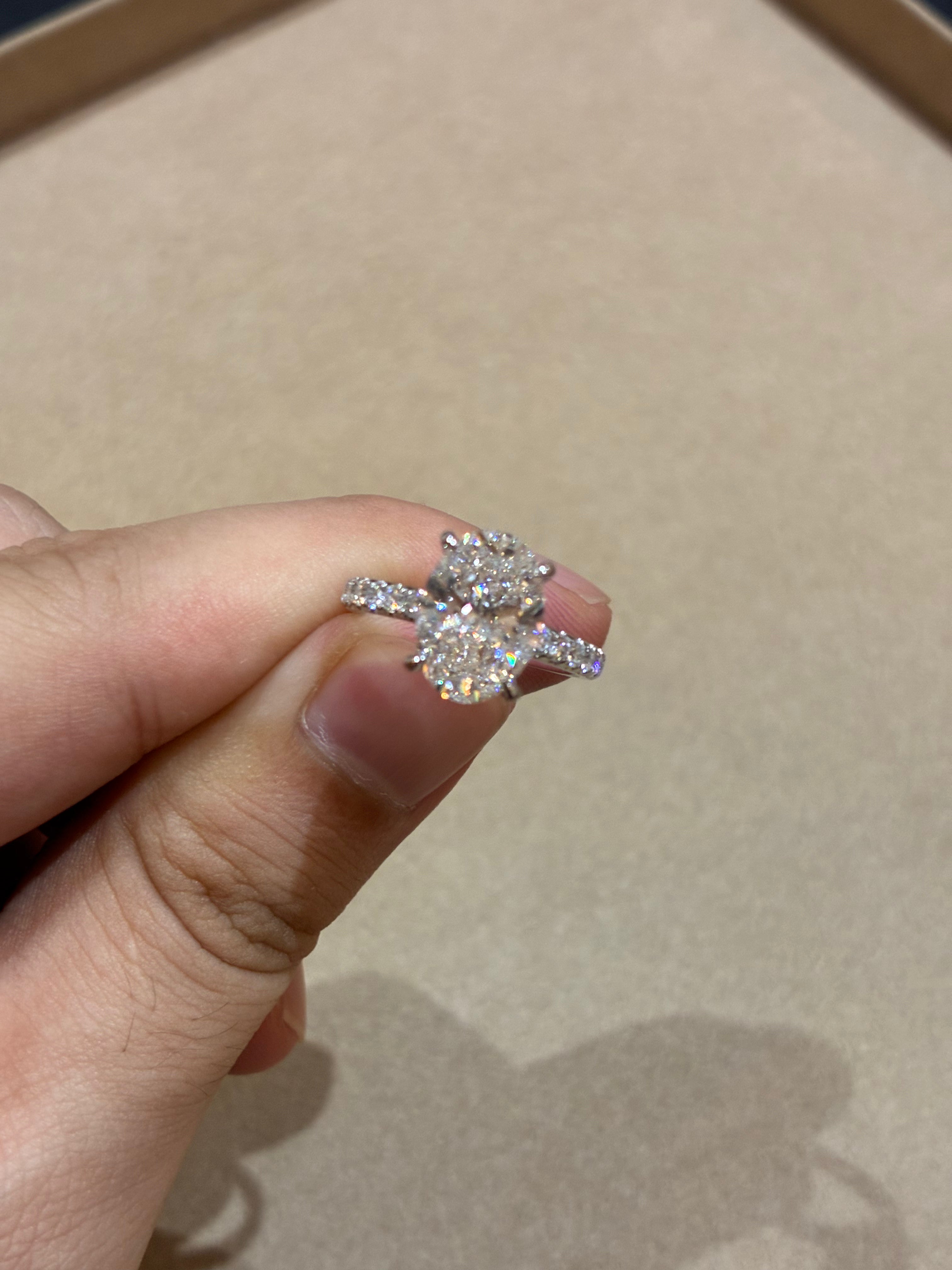 For NataHan,Rings 18K gold,main stone 3.07ct D VVS2,side stone 0.682ct