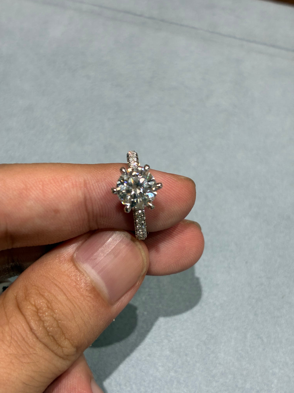 For Sabrina,pave band rings,main stone 2.01ct D VVS2 side stone 1.293ct