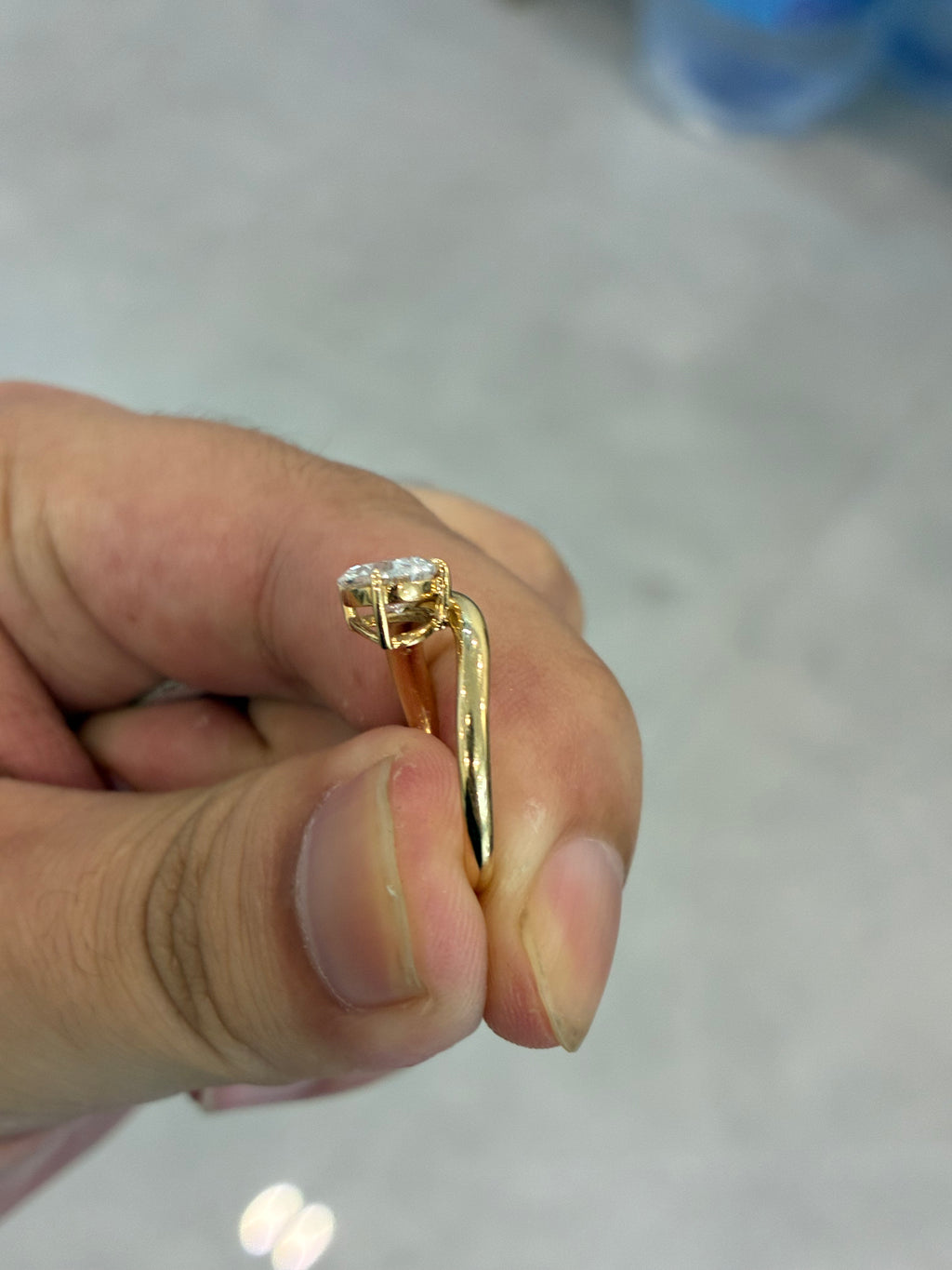 For bandzz ,pinky ring 18k gold.