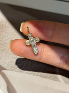 Pendant Only Without Chain     P1:0.5ct/6p    P2:1.55ct/9          18K Yellow Gold/A set