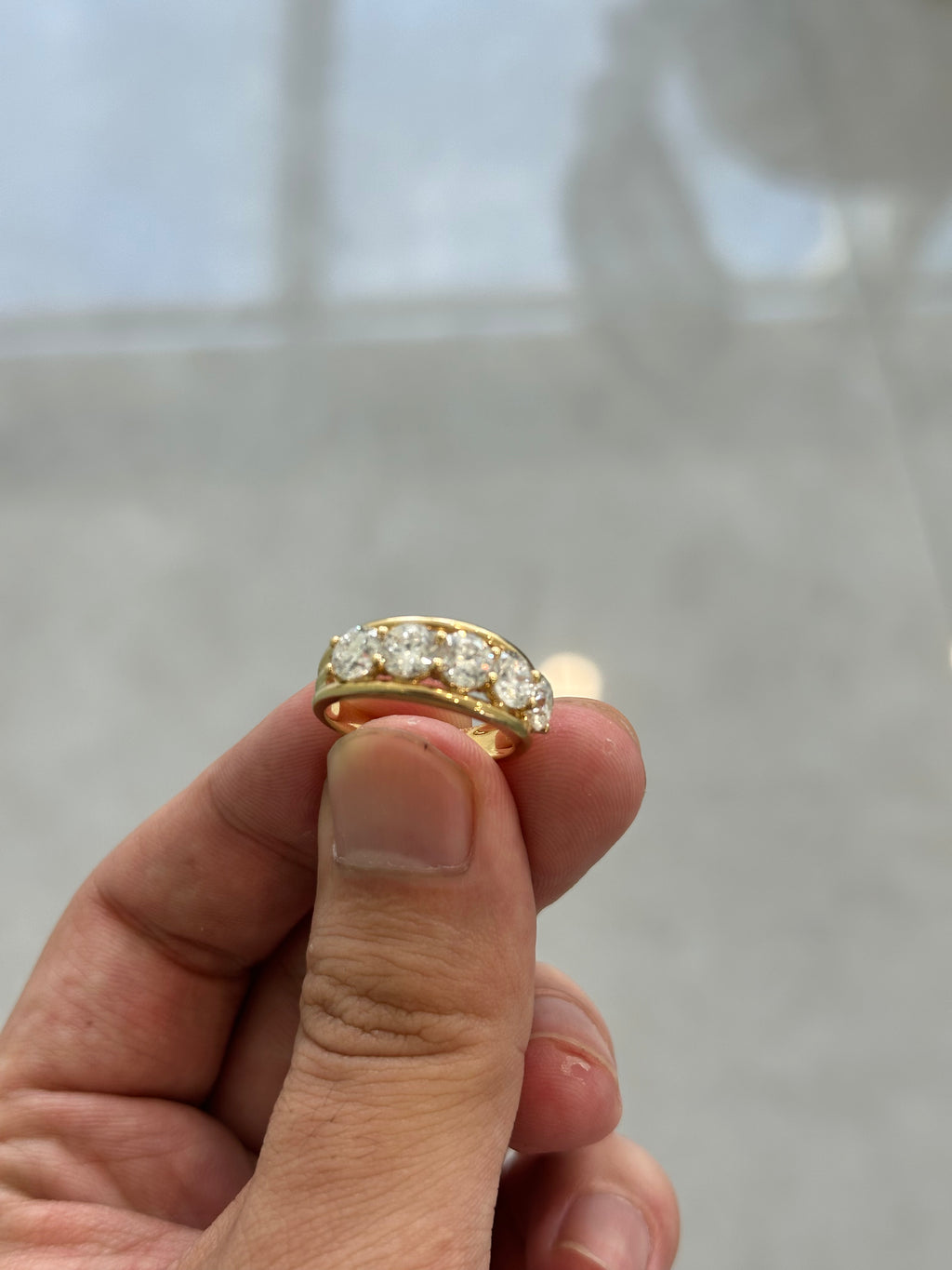For Bakutaawar,three rings 18k solid gold and lab diamond.First one size 7.5,second one size 8,third one size 8.5